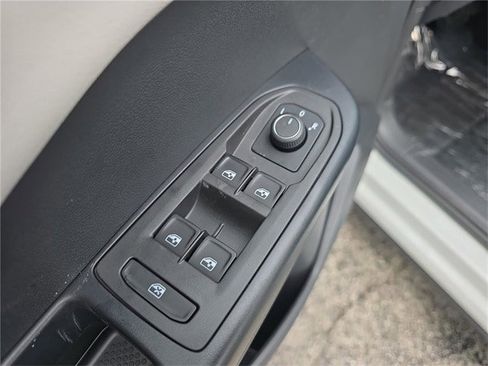 New 2025 Volkswagen Taos S image 13