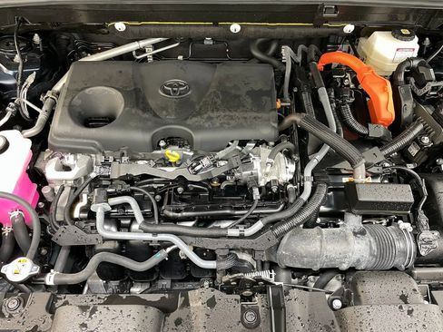 Used 2024 Toyota Venza Limited image 50