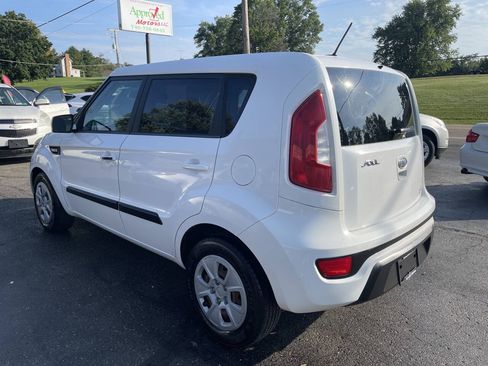 Used 2012 Kia Soul FWD image 4