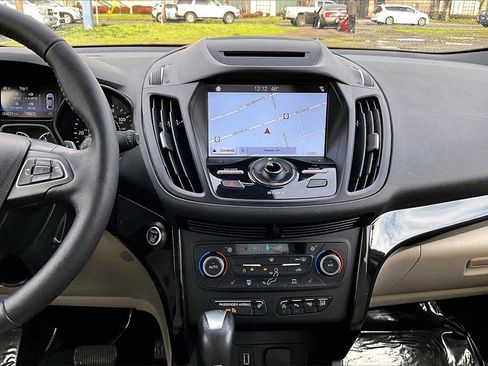 Used 2018 Ford Escape Titanium w/ Ford Safe & Smart Package image 8