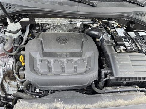 Used 2024 Volkswagen Tiguan Wolfsburg Edition image 21