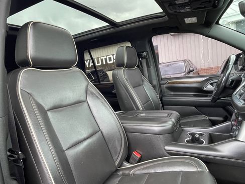 Used 2021 Chevrolet Tahoe Premier w/ Premium Package image 23