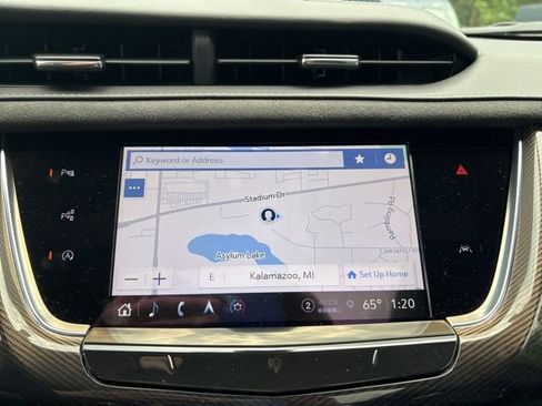 Used 2024 Cadillac XT6 Sport w/ Platinum Package image 35