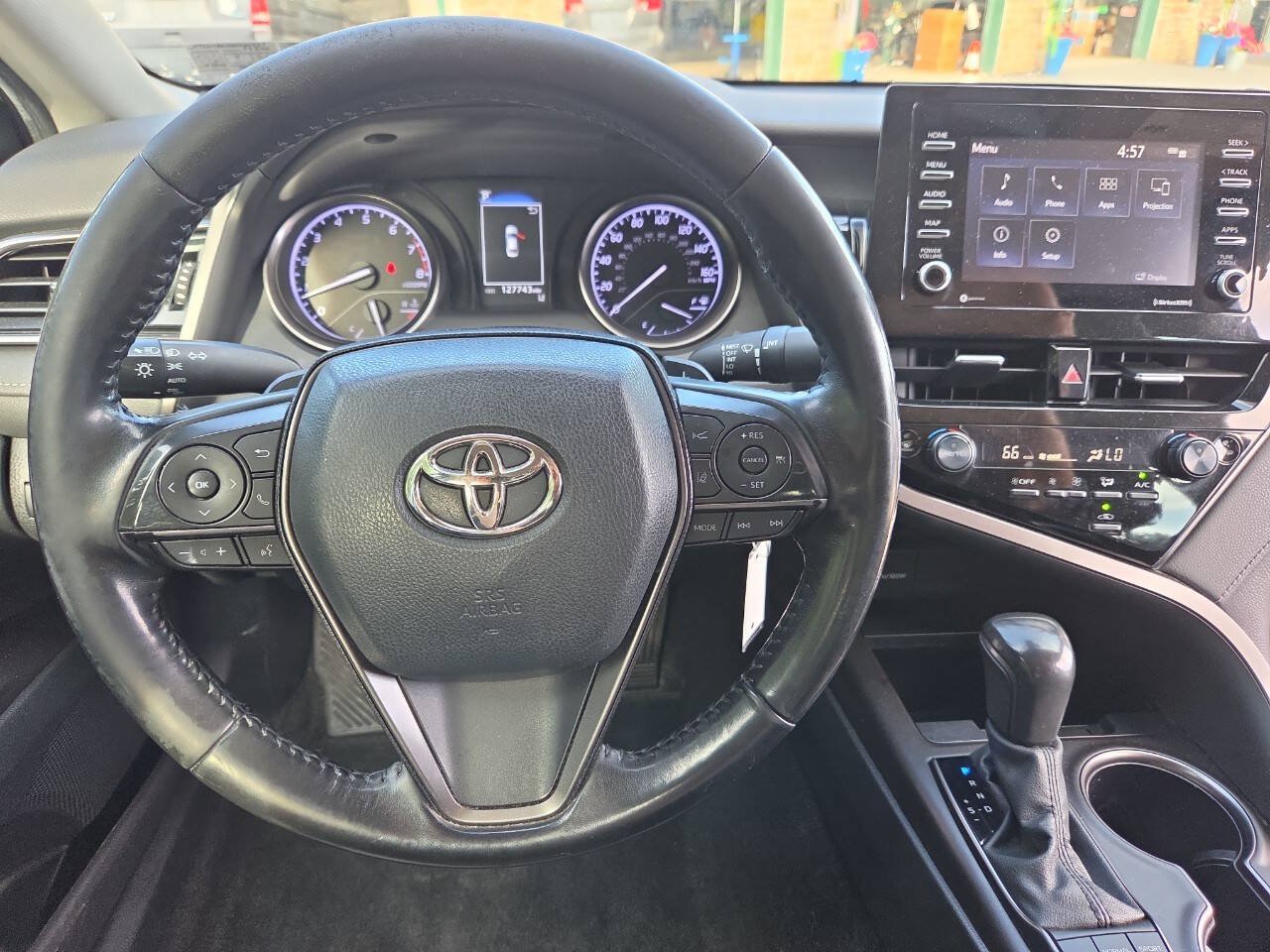 Used 2022 Toyota Camry SE FWD image 28