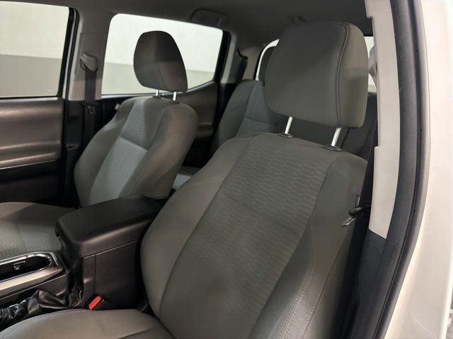 Used 2017 Toyota Tacoma SR5 w/ Tow Package AWD/4WD image 13
