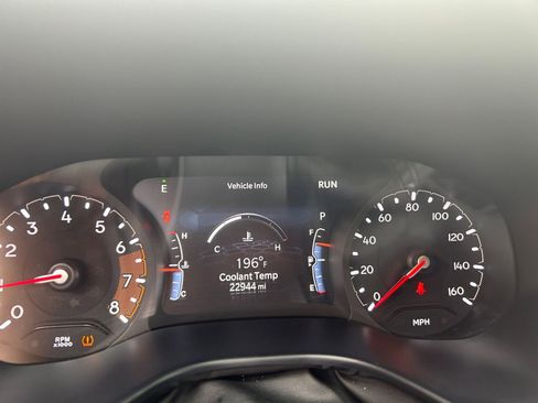 Used 2025 Jeep Compass Trailhawk image 39