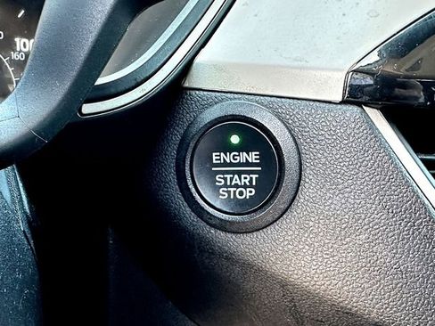 Used 2021 Ford Escape SE w/ SE Sport Appearance Package FWD image 16