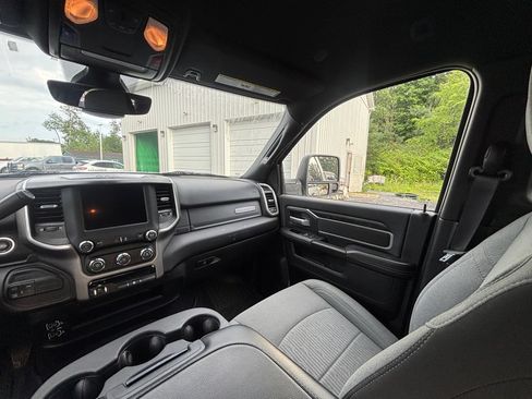 Used 2024 RAM 3500 Big Horn AWD/4WD image 13