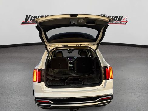 Certified 2022 Kia Sorento SX image 11