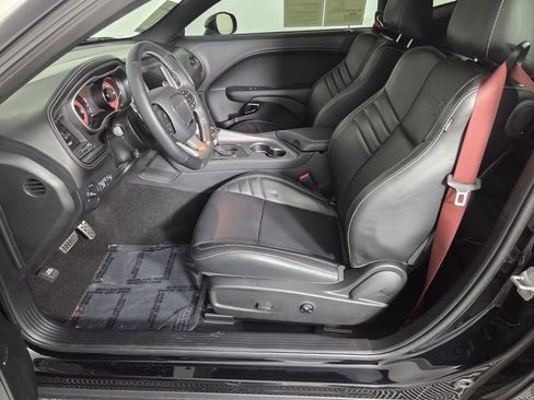 Used 2023 Dodge Challenger SRT Hellcat image 11