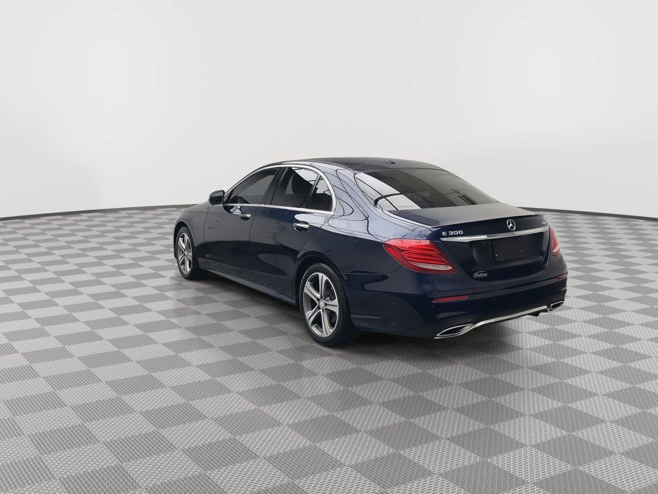 Used 2017 Mercedes-Benz E 300 4MATIC image 37