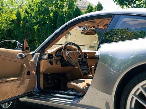 Used 2006 Porsche 911 Carrera 4S AWD/4WD image 16