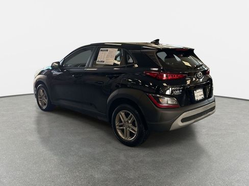 Used 2023 Hyundai Kona SE image 7