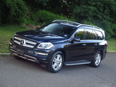 Used 2016 Mercedes-Benz GL 450 4MATIC image 20