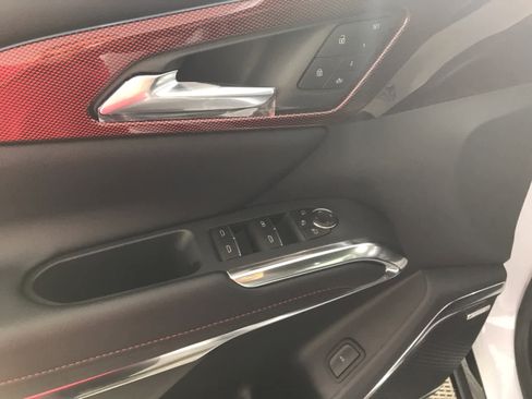 New 2026 Chevrolet Traverse RS w/ LPO, Floor Liner Package image 7