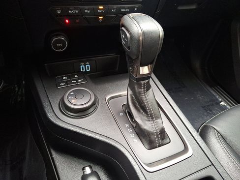 Used 2020 Ford Ranger Lariat w/ Equipment Group 501A Mid image 14