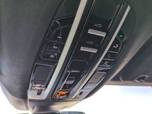 Used 2022 Porsche Panamera GTS image 23