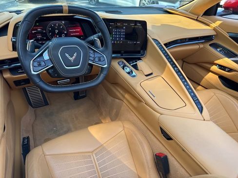 Used 2023 Chevrolet Corvette Stingray Premium Conv w/ Z51 Performance Package RWD image 7