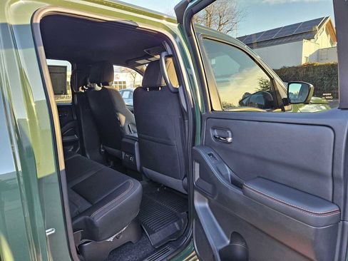 Used 2023 Nissan Frontier PRO-4X w/ Pro Convenience Package image 14
