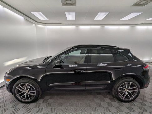 New 2026 Porsche Macan image 2