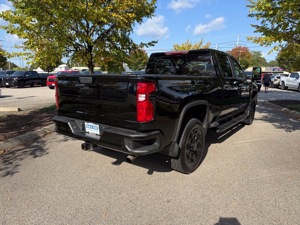 Used 2024 Chevrolet Silverado 2500 Custom w/ Custom Value Package AWD/4WD image 5