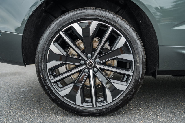 New 2027 Volvo XC60 T8 Ultra AWD/4WD image 14