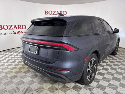 Used 2024 Lincoln Nautilus Premier w/ Jet Appearance Package image 8