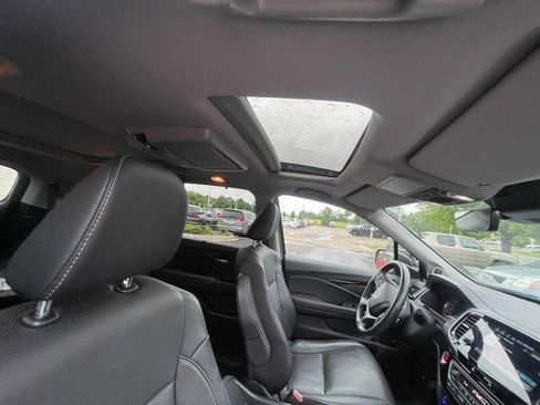 Used 2022 Honda Pilot Touring image 4