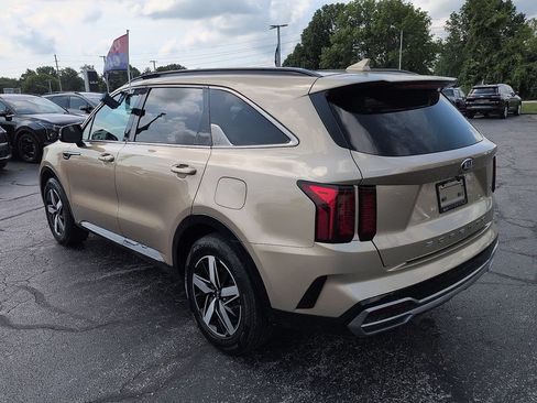 Used 2021 Kia Sorento S w/ Panoramic Sunroof Package FWD image 5
