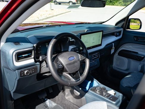 New 2026 Ford Maverick XLT w/ XLT Luxury Package FWD image 13