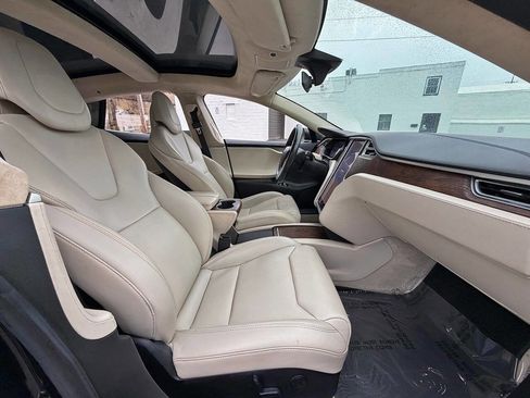 Used 2017 Tesla Model S 60 image 21