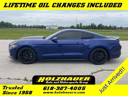 Used 2016 Ford Mustang GT Premium w/ Black Accent Package RWD image 1