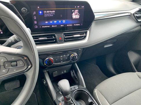 Used 2025 Chevrolet TrailBlazer LT image 18