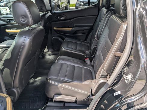 Used 2018 GMC Acadia Denali AWD/4WD image 15