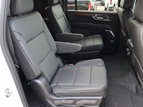 New 2026 GMC Yukon XL Denali w/ Sun & Power Step Package image 26