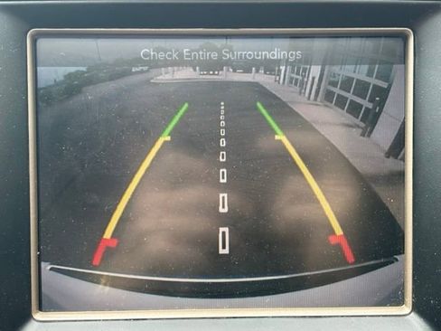 Used 2017 Jeep Grand Cherokee Limited AWD/4WD image 16