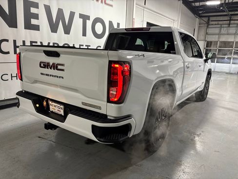 New 2026 GMC Sierra 1500 Elevation image 29