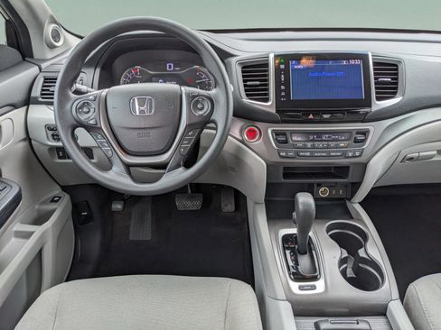 Used 2016 Honda Pilot EX image 17