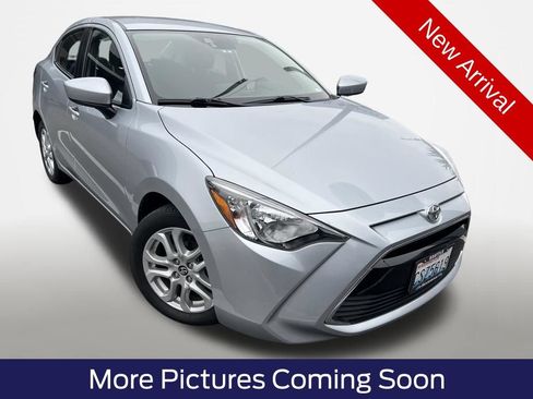 Used 2018 Toyota Yaris iA FWD image 1