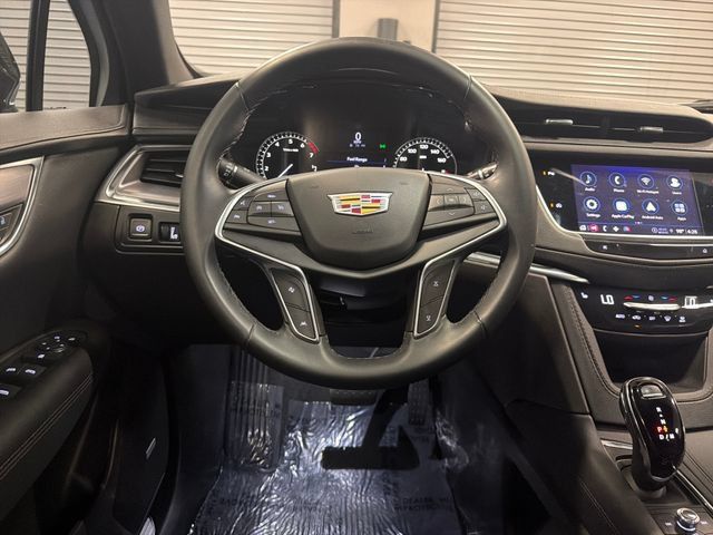 Certified 2024 Cadillac XT5 Luxury FWD image 13