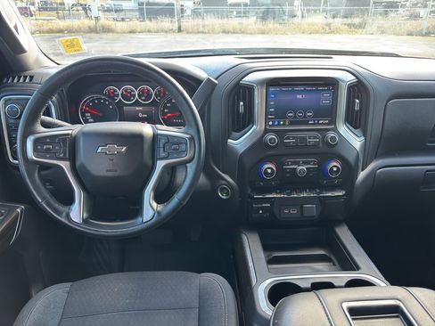 Used 2021 Chevrolet Silverado 1500 RST image 21