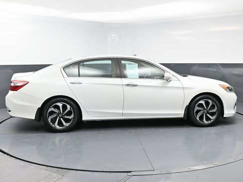 Used 2016 Honda Accord EX-L image 8