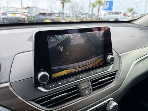 Used 2023 Nissan Altima 2.5 SV image 43