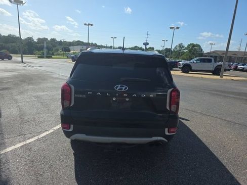 Used 2021 Hyundai Palisade SEL w/ Convenience Package FWD image 4