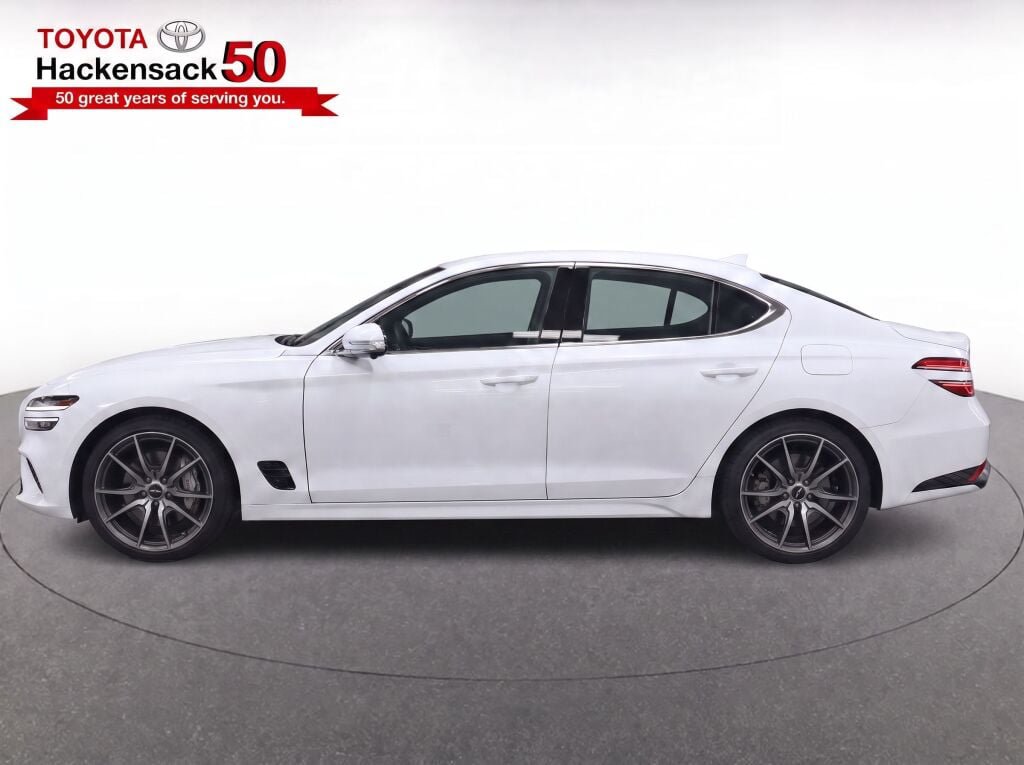 Used 2025 Genesis G70 2.5T image 39