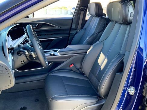 New 2026 Cadillac Lyriq V image 12