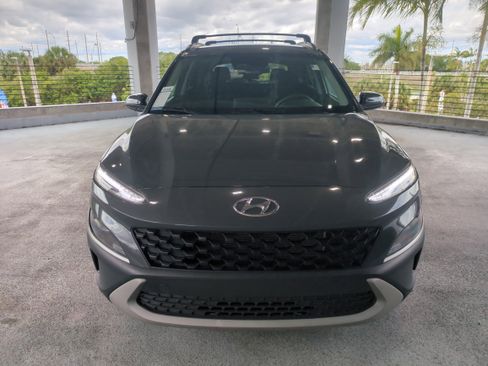 Used 2023 Hyundai Kona SEL image 3
