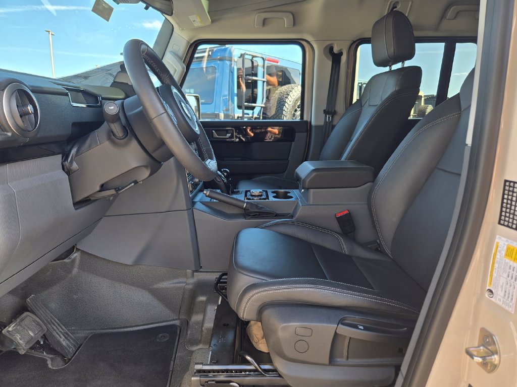 Used 2025 INEOS Grenadier Station Wagon AWD/4WD image 15