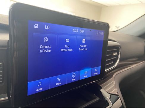 Used 2022 Ford Explorer Limited w/ Equipment Group 301A image 33