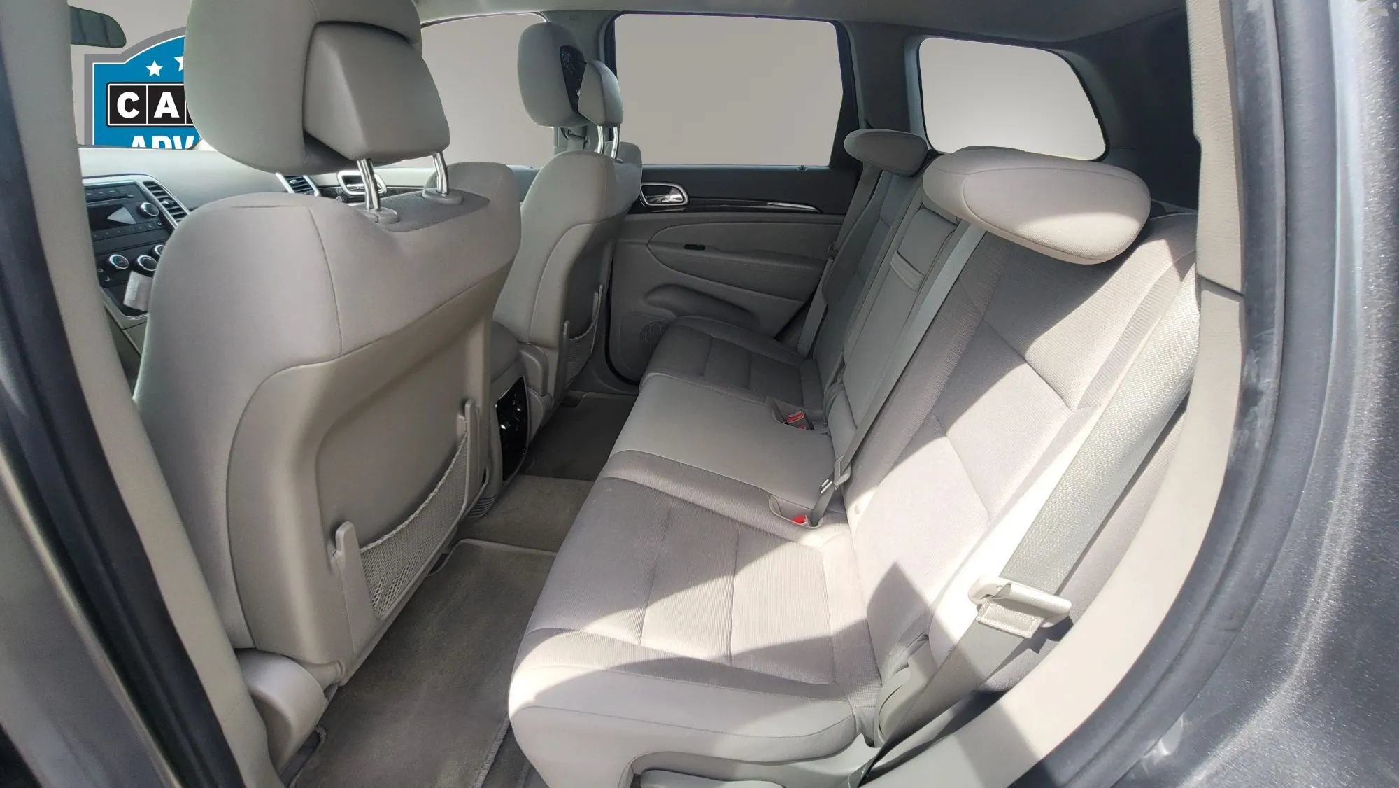 Used 2012 Jeep Grand Cherokee Laredo RWD image 13